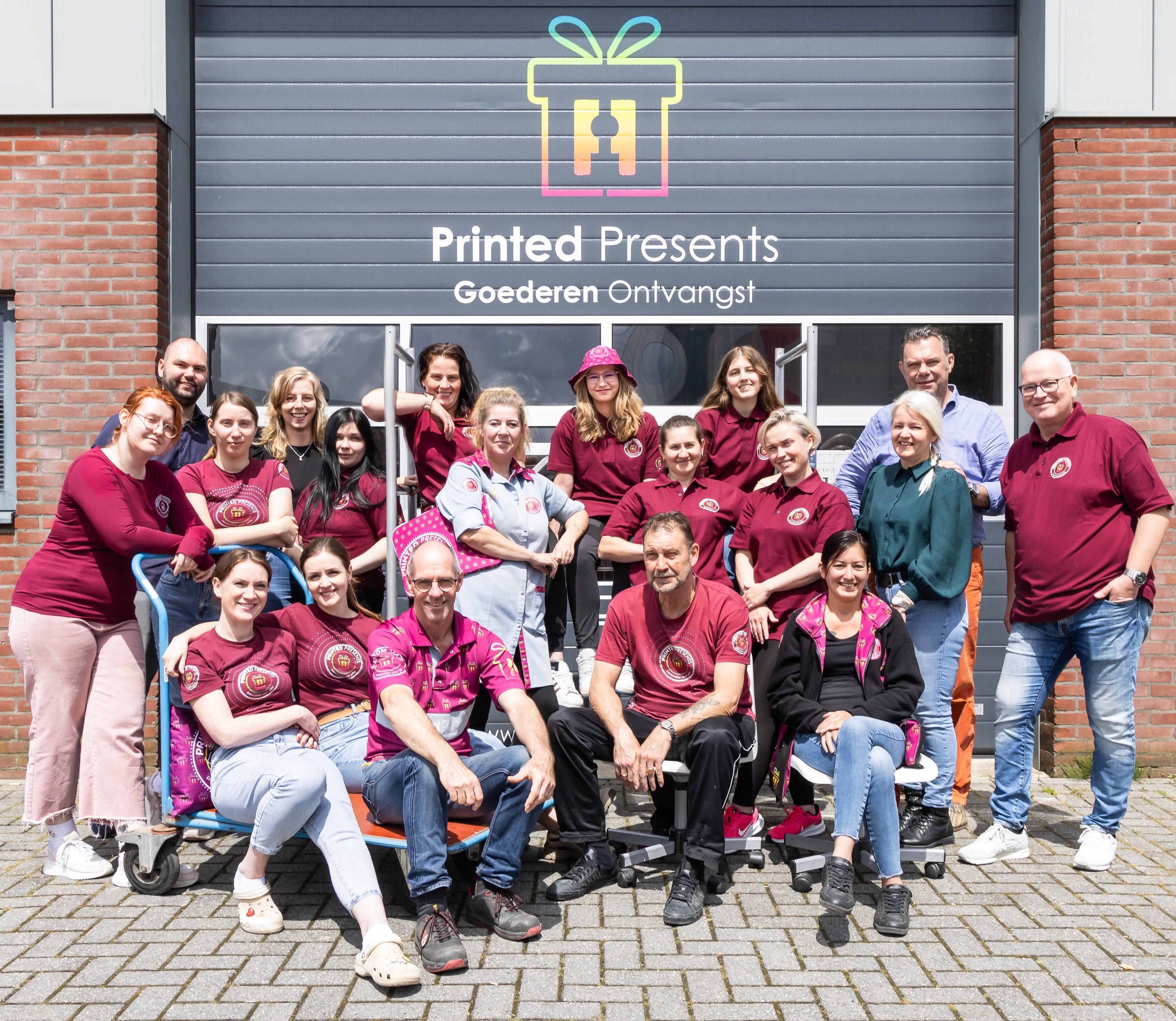 Pinted presents team
